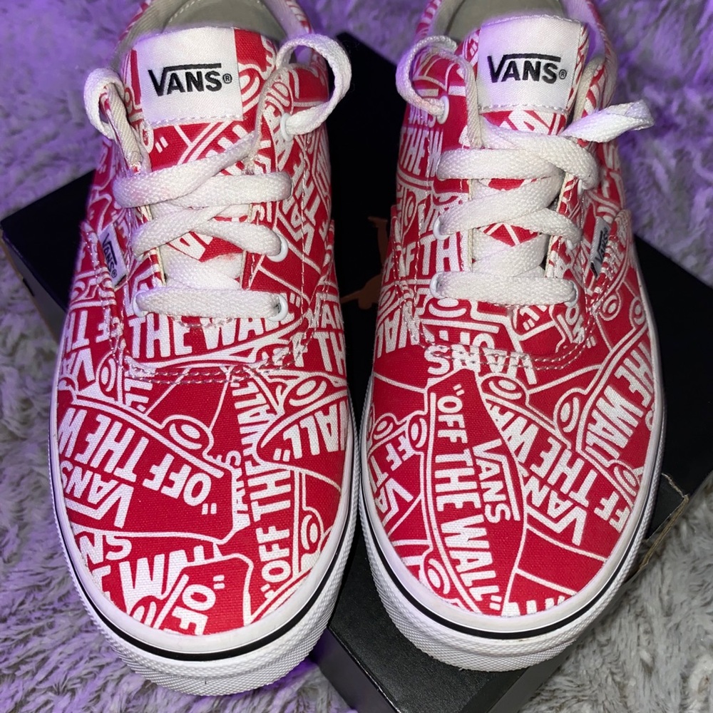 NEW Iconic OFF THE WALL  vans sneakers